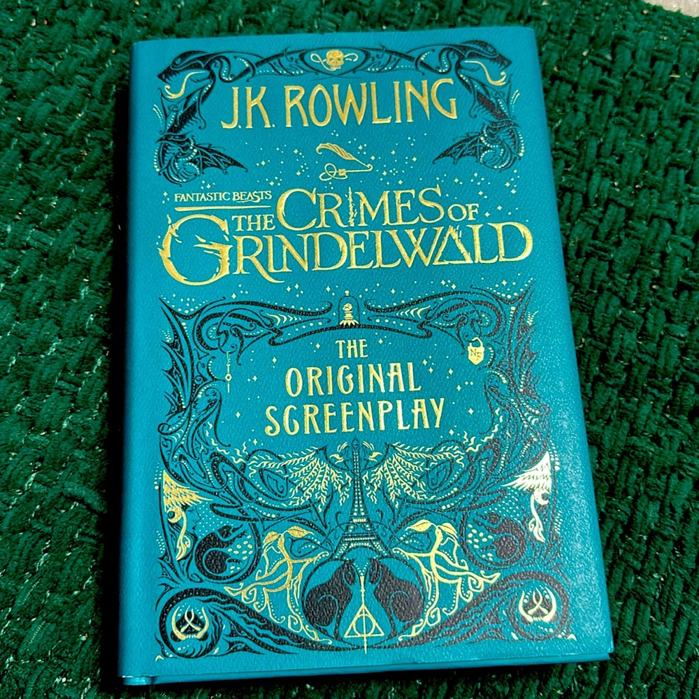 Fantastic Beasts: The Crimes of Grindelwald Original Screenplay, Hardcover, Used